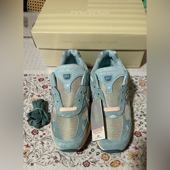 NEW BALANCE JOE FRESHGOODS WMNS 993 MADE IN USA PERFORMANCE ART ARCTIC BLUE Sz 8 - Picture 6 of 11